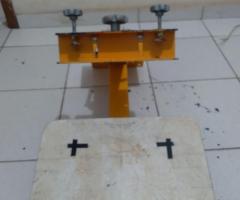 Berço com suporte para serigrafia, com uma garra com mola - 3